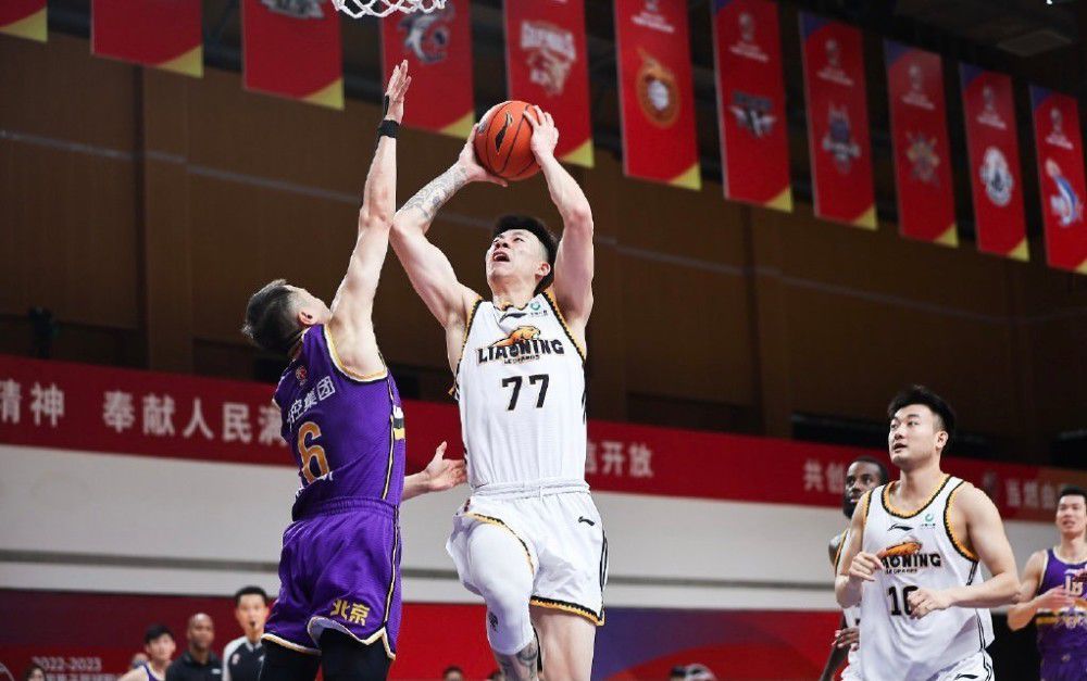预计布坎南的交易会在元旦节之后完成，实际上，球员的薪水并不高，这位24岁的加拿大国脚预计会签下一份年薪150万欧的薪水递增合同。
