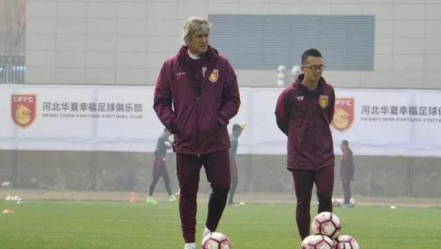 VenêCasagrande指出，巴黎以2000万欧价格签下圣保罗20岁中卫贝拉尔多，以2000万欧加200万欧浮动引进科林蒂安18岁中场莫斯卡多。