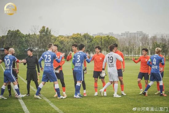 皇家马德里上场比赛在主场4-1大胜比利亚雷亚尔，球队延续了此前的不败势头。