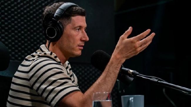 这些进步电影最突出的特点仍在于其从里到外的通俗剧手法。