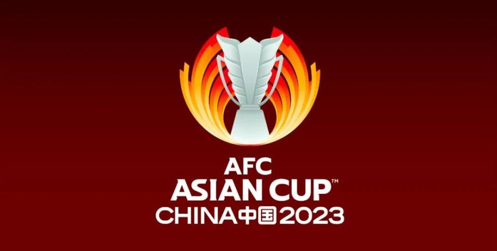 幌舞作为煤矿产地曾富贵过，无奈当今生齿衰减。幌舞支线也决议行将废线，遏制利用。佐藤乙松（高仓健饰）是北海道处所支线幌舞车站的站长，乙松天天得独自大责剪票，用小旗批示列车进站、出站，打扫车站内部和其他琐碎工作。                                  老同事杉浦仙次拜访幌舞车站，想游说乙松在退休后，和他一路往渡假村工作，可是遭到乙松的谢绝，他坚信不移地用生命陪同着铁路。因为苦守岗亭，17年前夭折的女儿