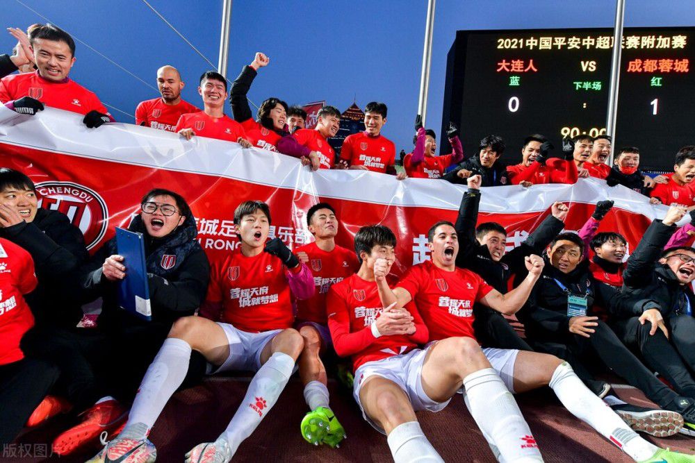 埃文(西恩·威廉·斯科特饰)把家庭看得比甚么都主要，任何参与他、他的老婆和刚诞生的儿子之间的人城市以疾苦的体例熟悉到这一点。但看来当触及到暴力偏向时，苹果失落在离树不远的处所。