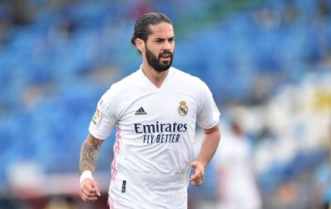 西甲-皇马1-0绝杀阿拉维斯纳乔染红巴斯克斯制胜西甲第18轮，皇马客场挑战阿拉维斯。